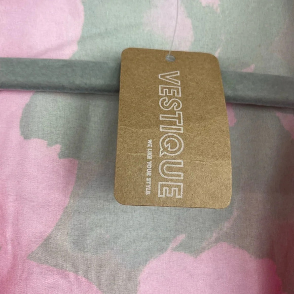 NWT Vestique Jacqueline Floral Pink Midi Dress Size Small - Picture 10 of 16